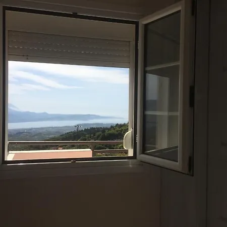 Apartment Aliki's Maison By An Infinity Pool Lixouri